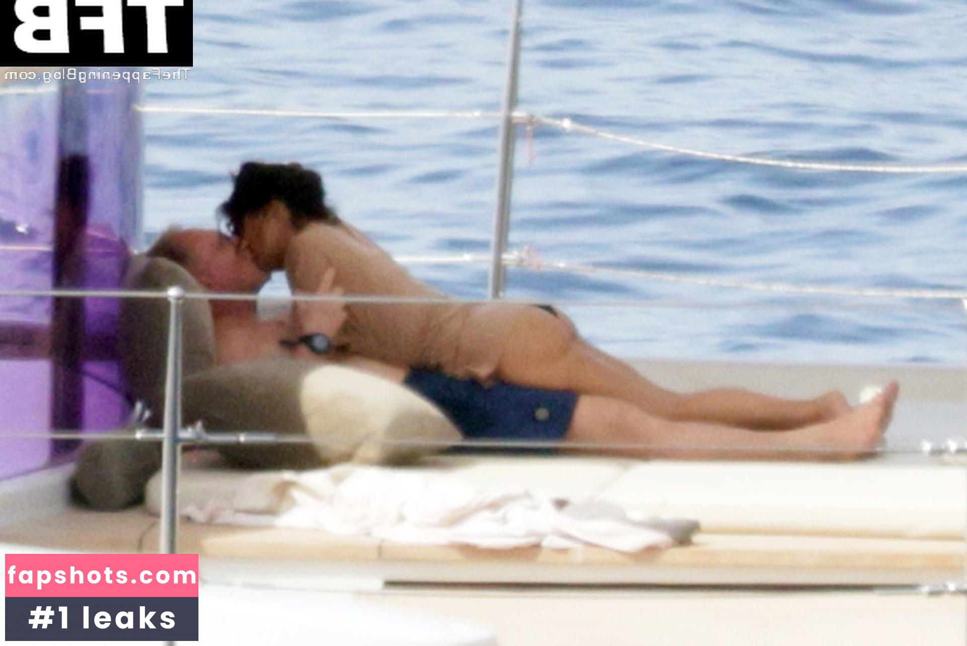 Salma Hayek Nude Leaks OnlyFans Photos #582 - LeakJerk