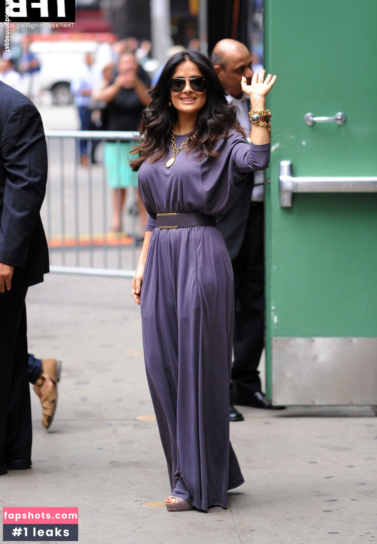 Salma Hayek Nude Leaks OnlyFans Photos #587 - LeakJerk