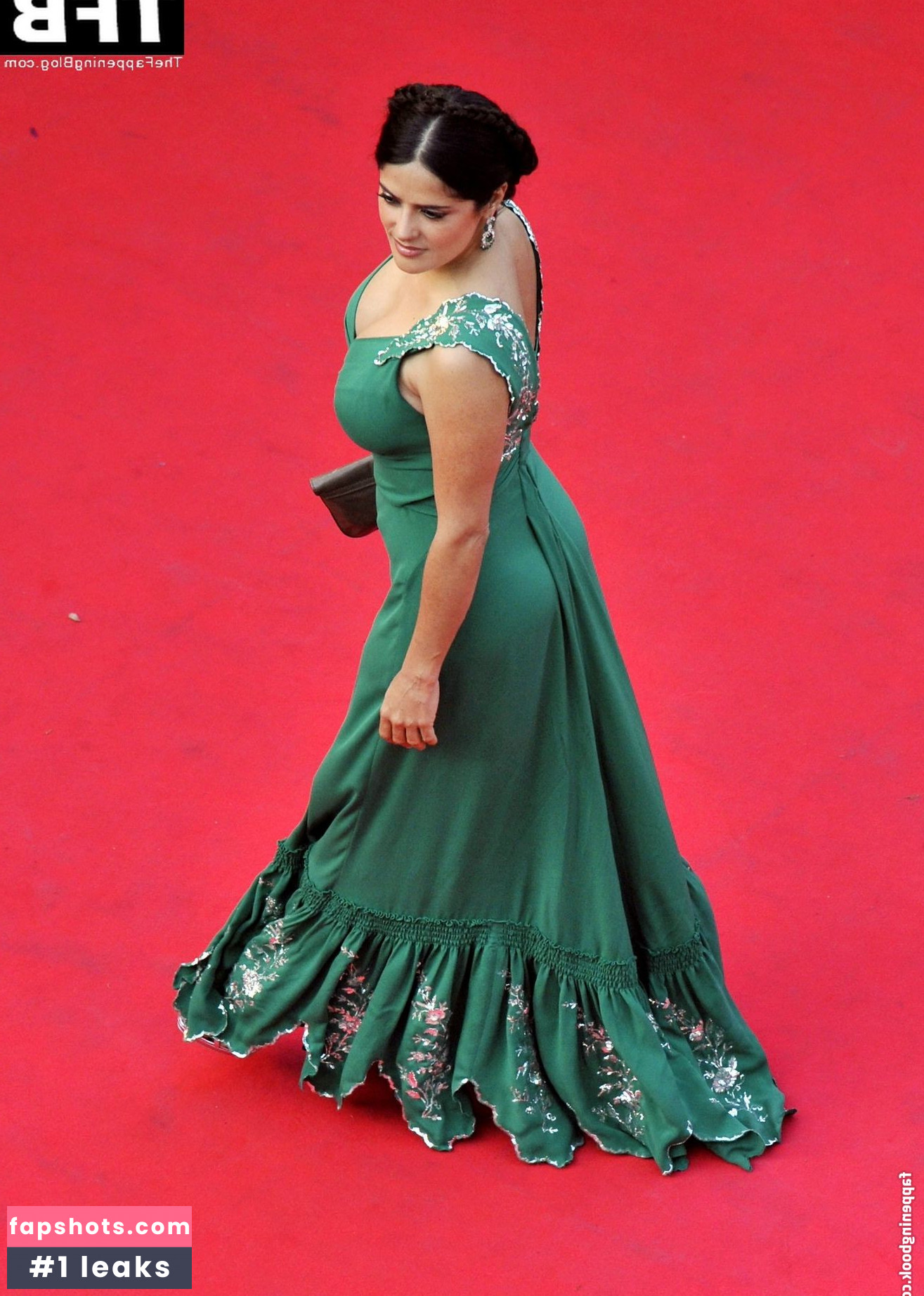 Salma Hayek Nude Leaks OnlyFans Photos #591 - LeakJerk