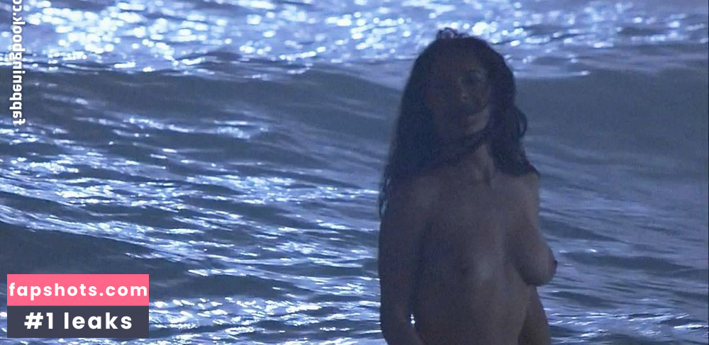 Salma Hayek Nude Leaks OnlyFans Photos #687 - LeakJerk