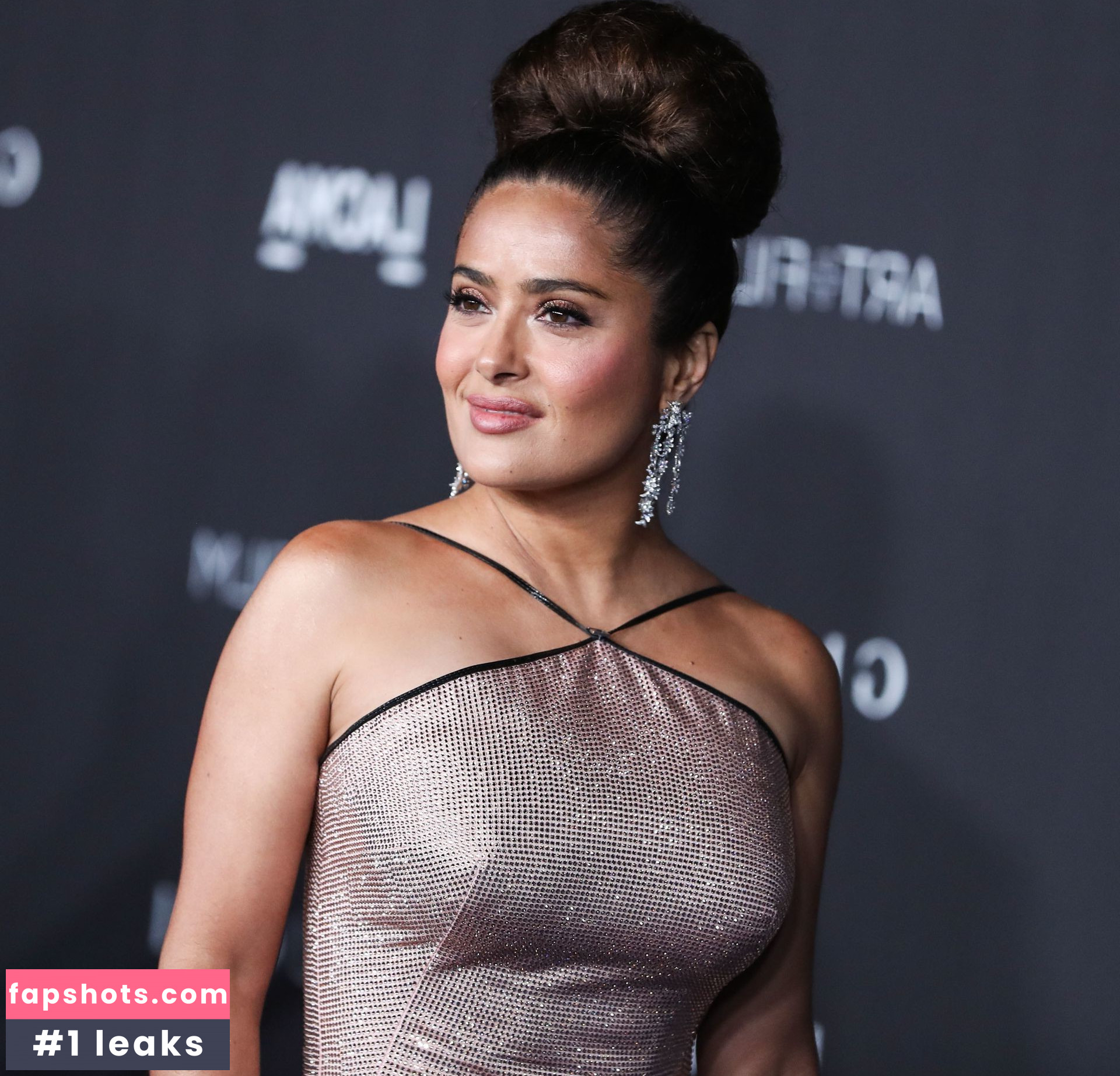 Salma Hayek Nude Leaks OnlyFans Photos #732 - LeakJerk