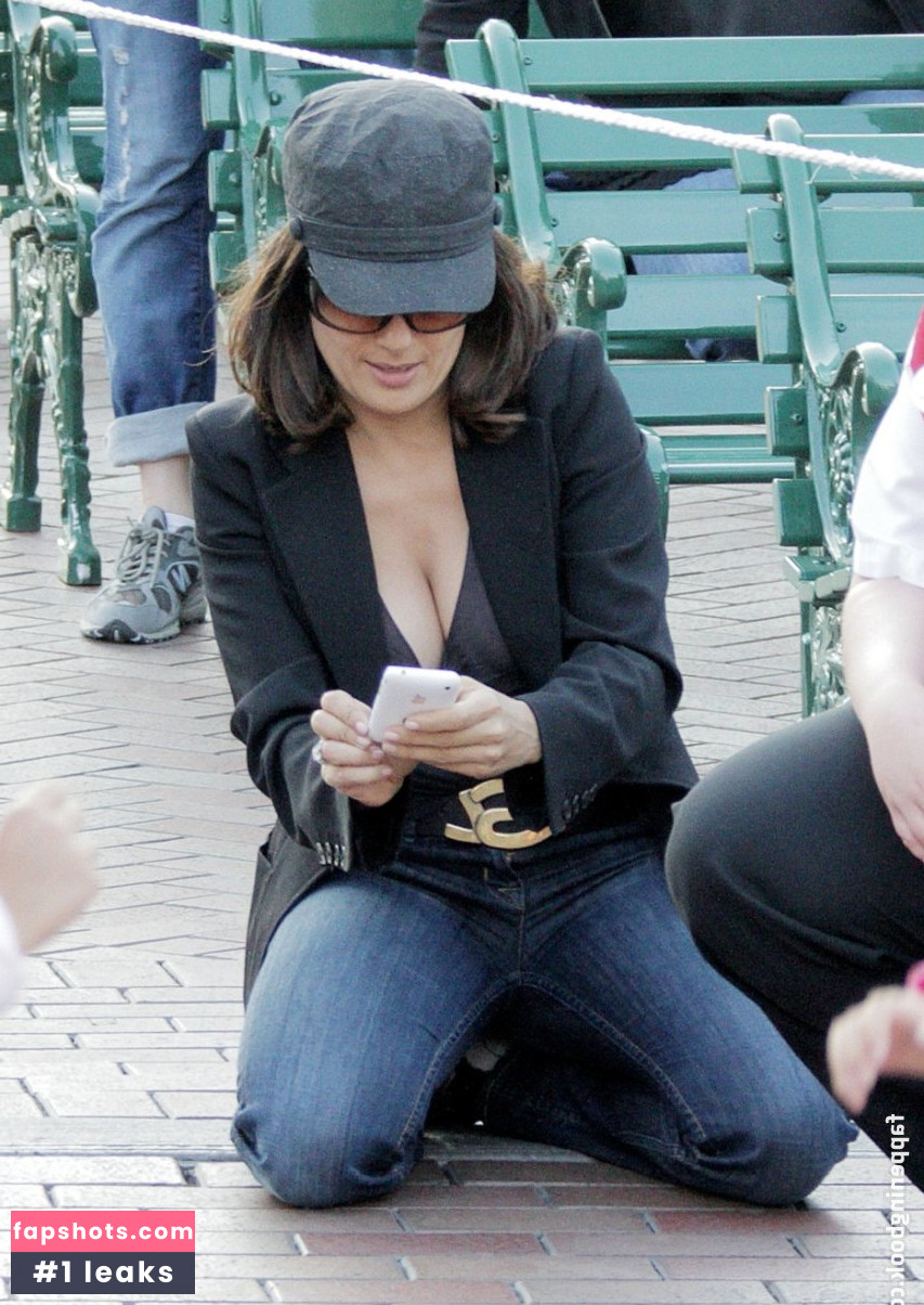Salma Hayek Nude Leaks OnlyFans Photos #862 - LeakJerk