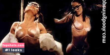 Salma Hayek Nude Leaks OnlyFans Photos #886 - LeakJerk