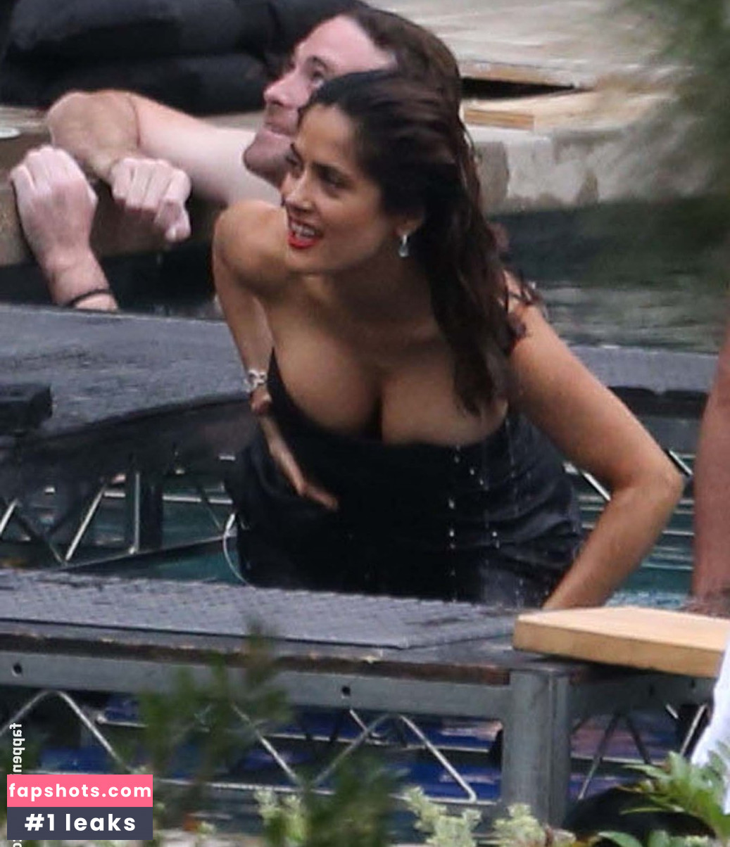 Salma Hayek Nude Leaks OnlyFans Photos #892 - LeakJerk