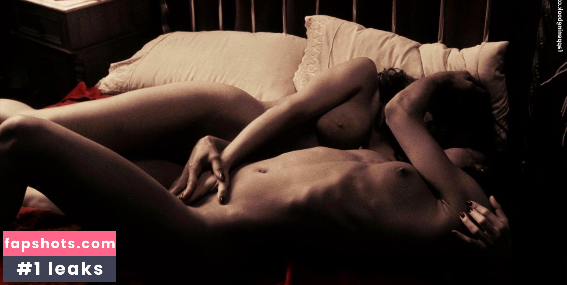 Salma Hayek Nude Leaks OnlyFans Photos #907 - LeakJerk