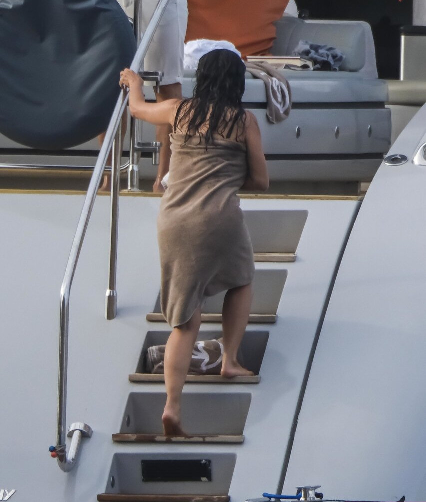 salma-hayek gallery photo #1035