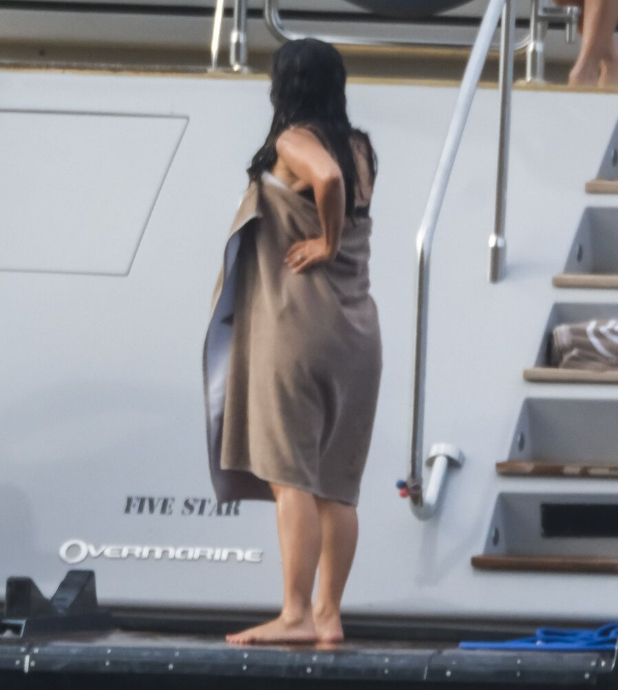 salma-hayek gallery photo #1037