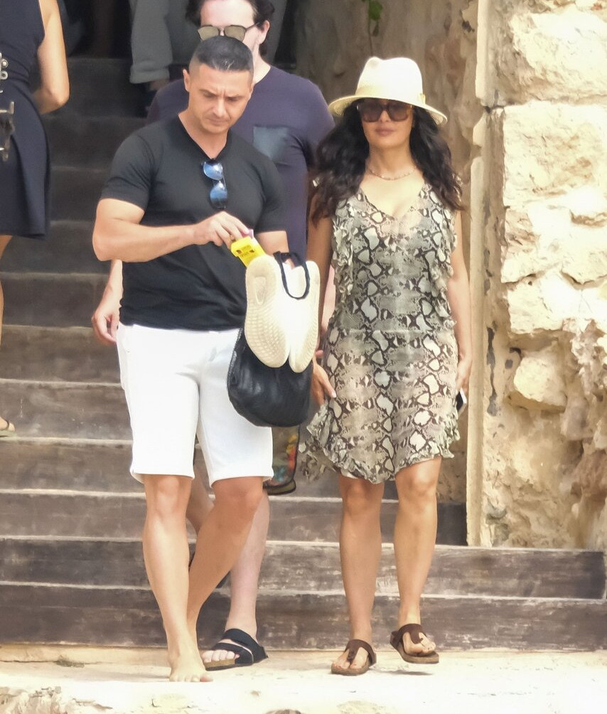 salma-hayek gallery photo #1042