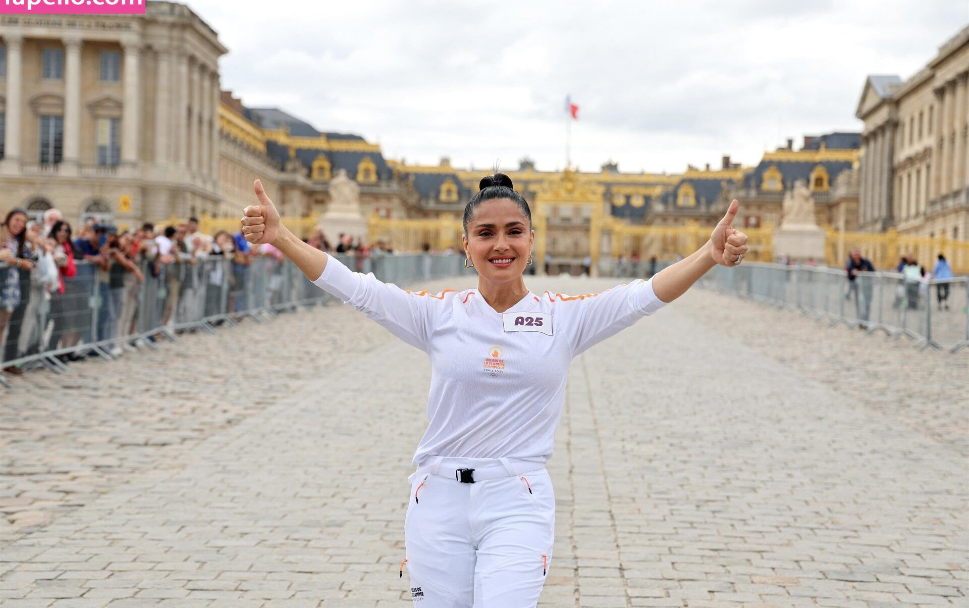 salma-hayek gallery photo #1065