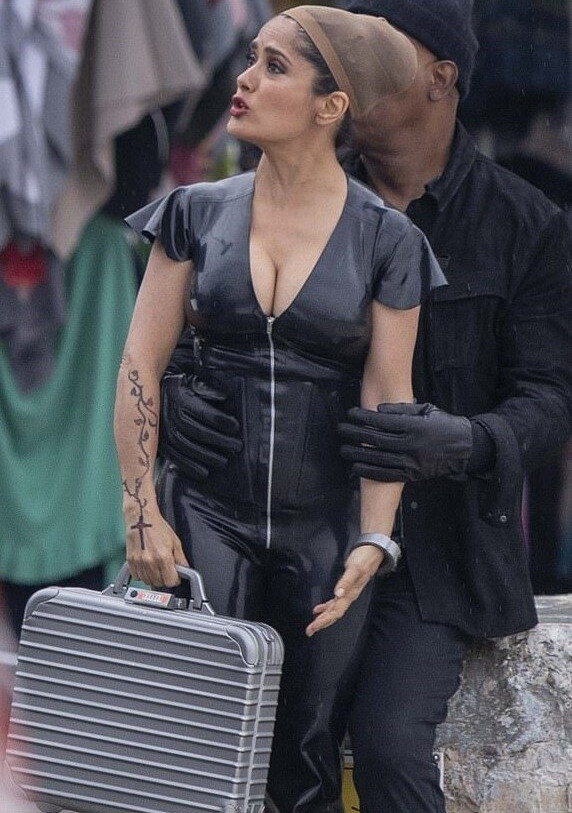 salma-hayek gallery photo #1235