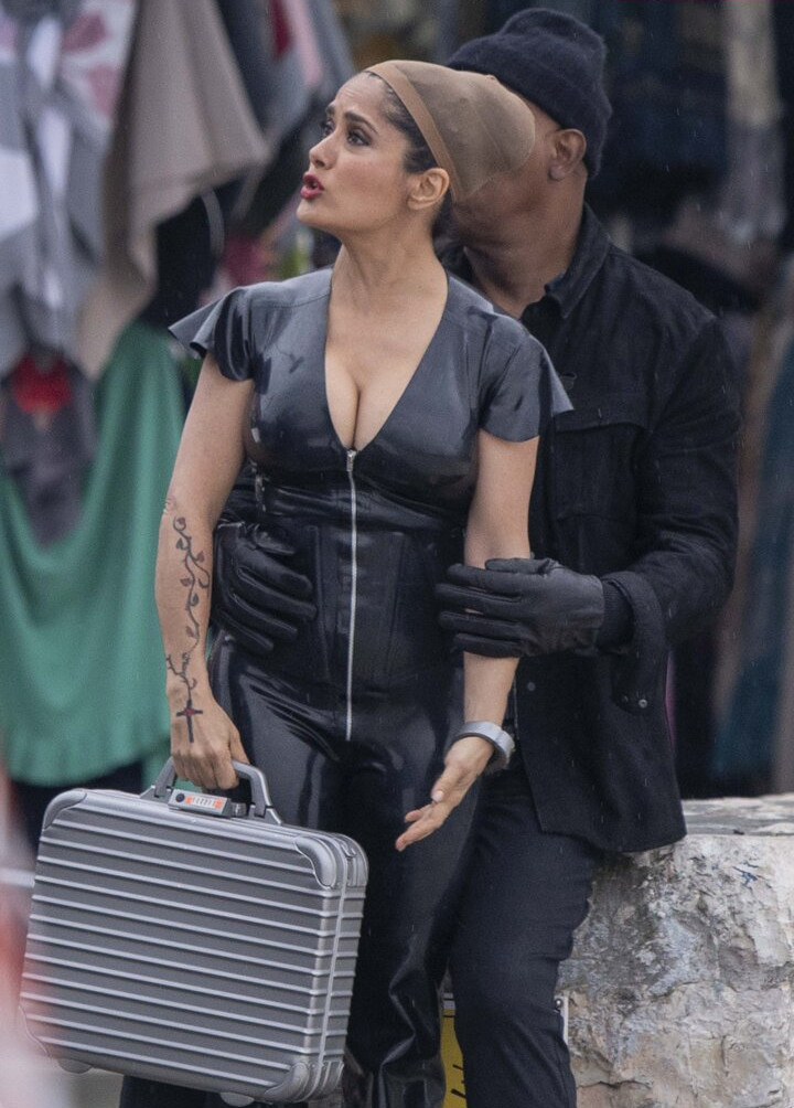 salma-hayek gallery photo #1238