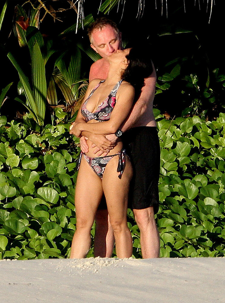 salma-hayek gallery photo #1246