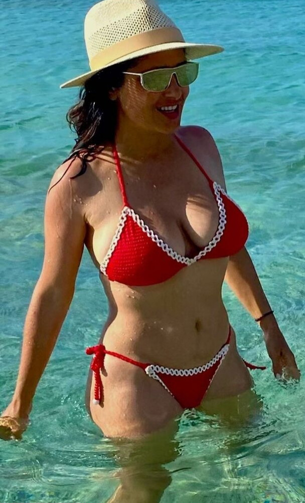 salma-hayek gallery photo #1339