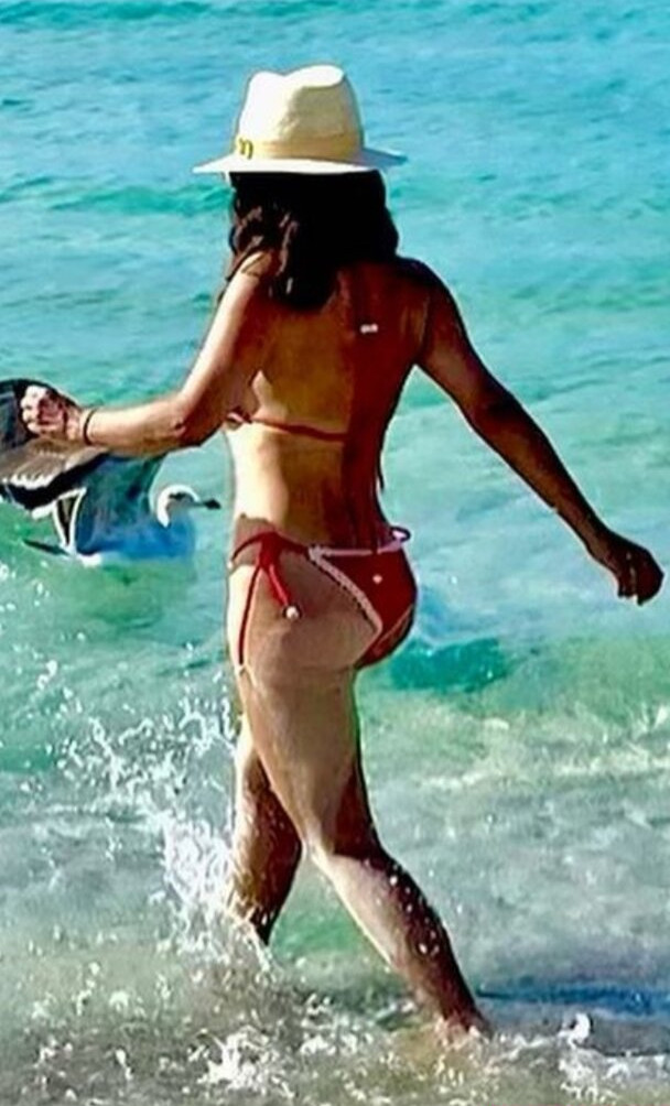 salma-hayek gallery photo #1340