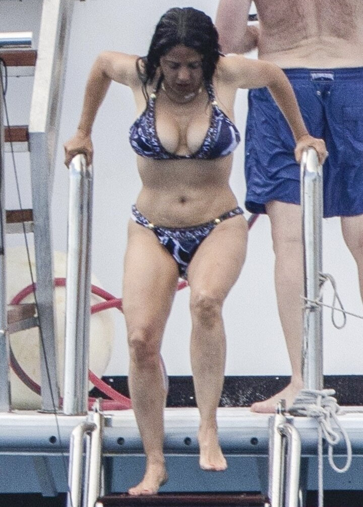 salma-hayek gallery photo #1353