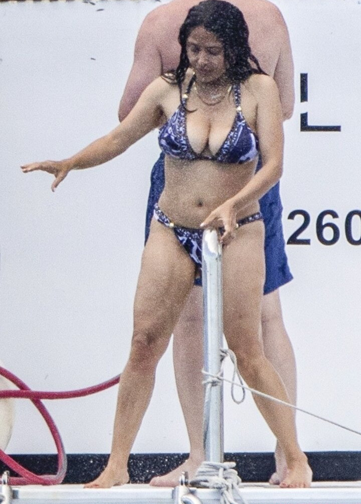 salma-hayek gallery photo #1358