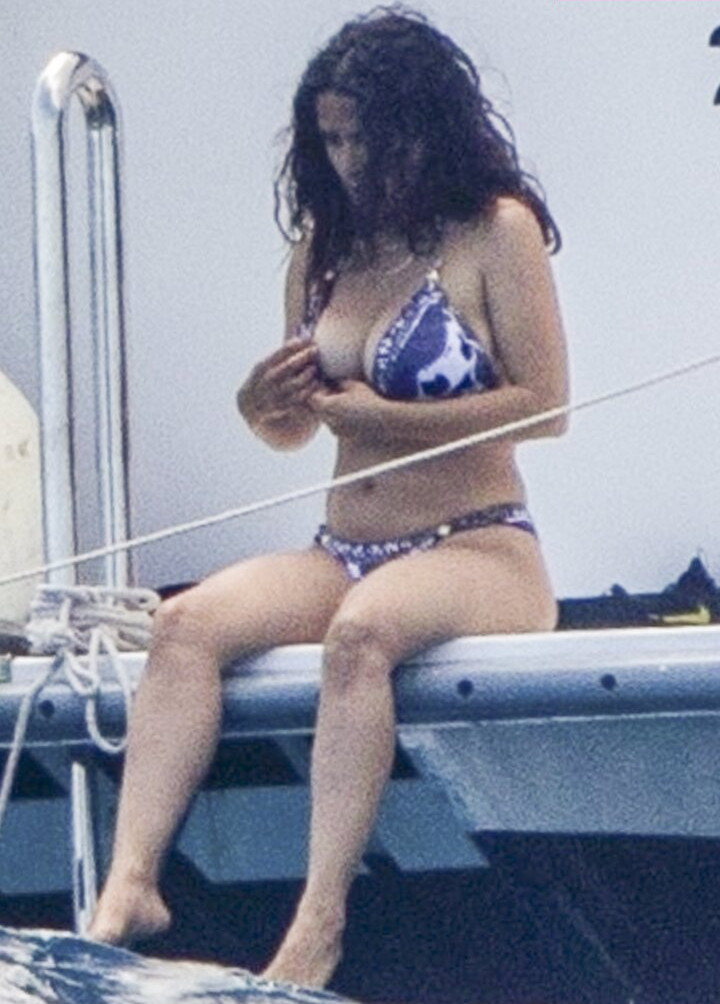 salma-hayek gallery photo #1359