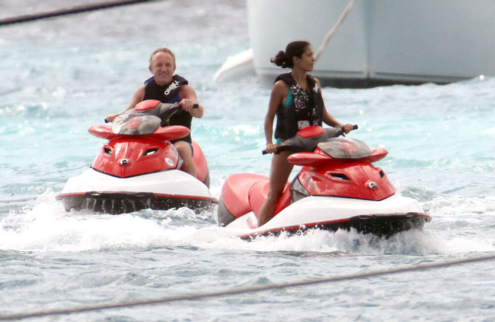 salma-hayek gallery photo #1512