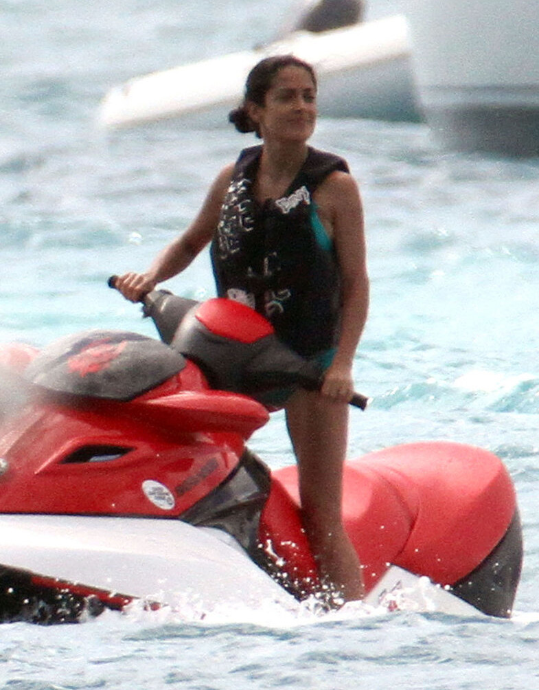 salma-hayek gallery photo #1513