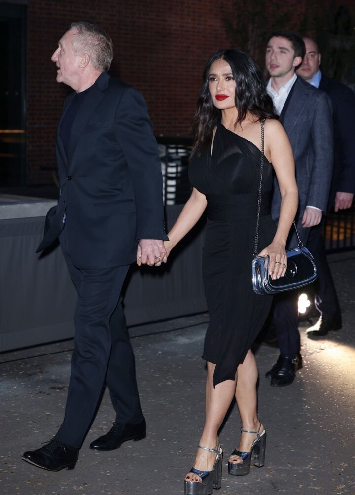 salma-hayek gallery photo #1534