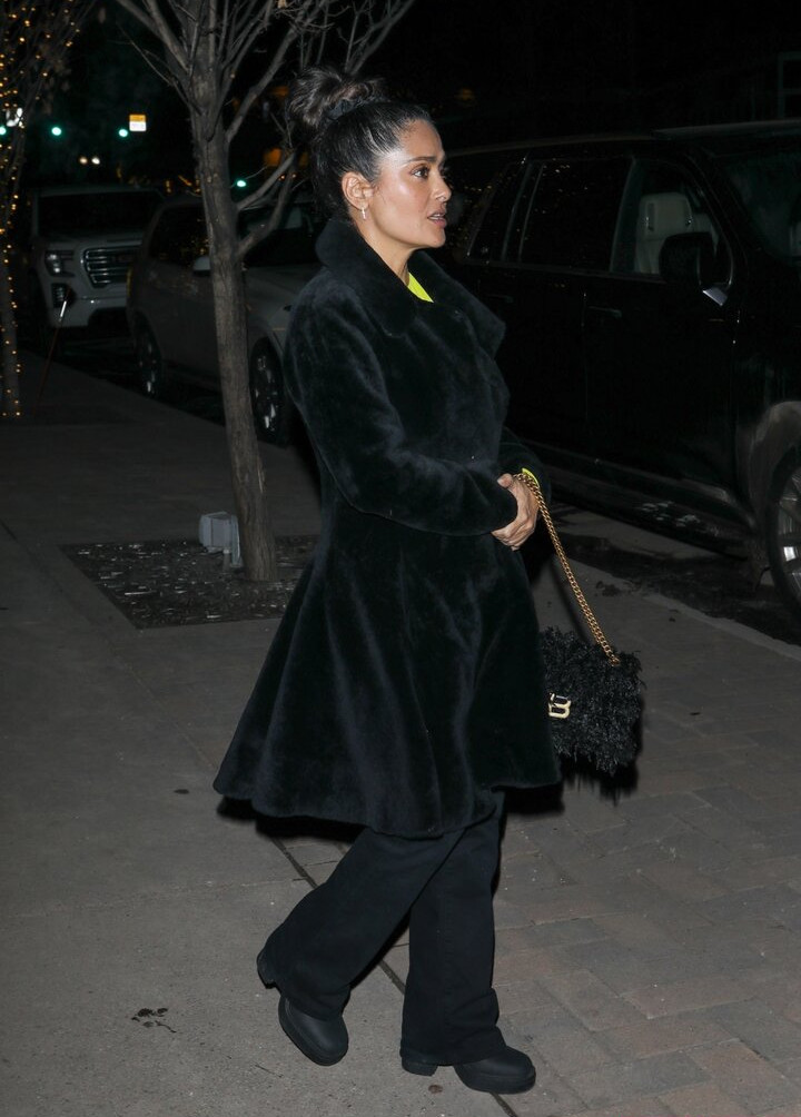 salma-hayek gallery photo #1817