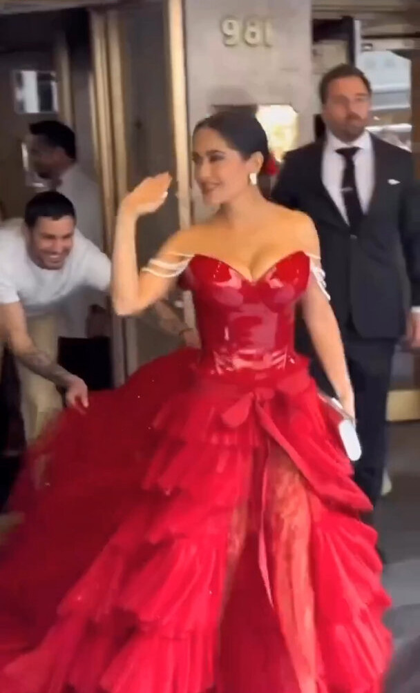 salma-hayek gallery photo #1962