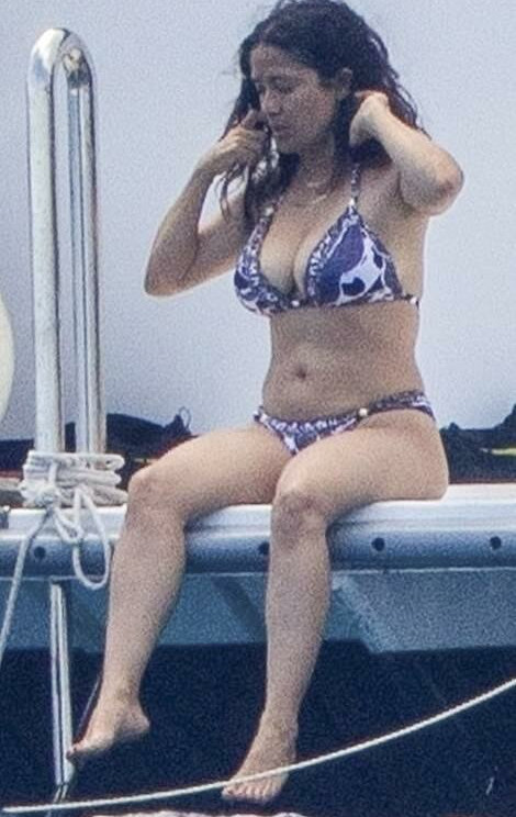 salma-hayek gallery photo #2122