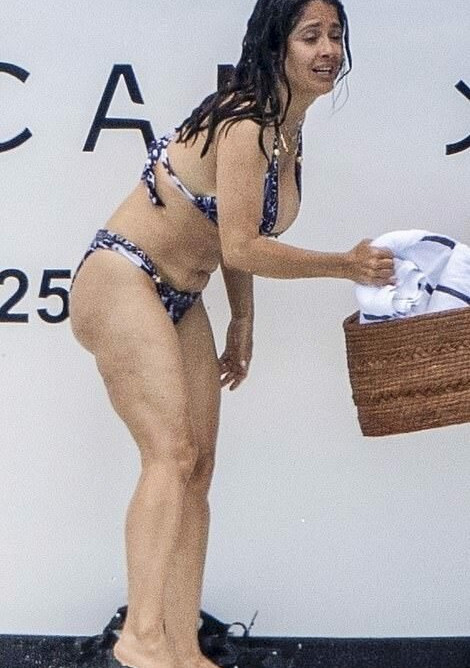 salma-hayek gallery photo #2124