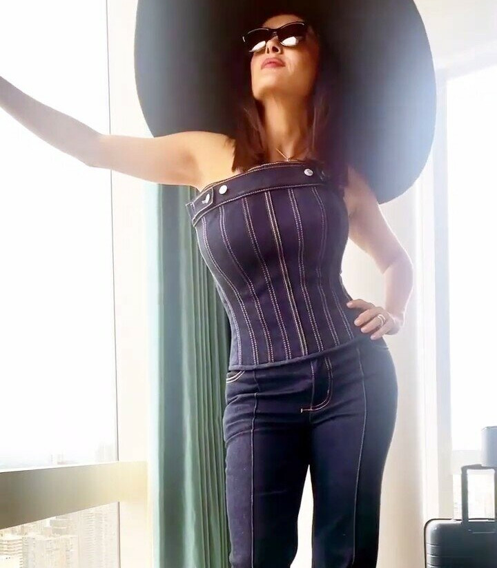 salma-hayek gallery photo #2167