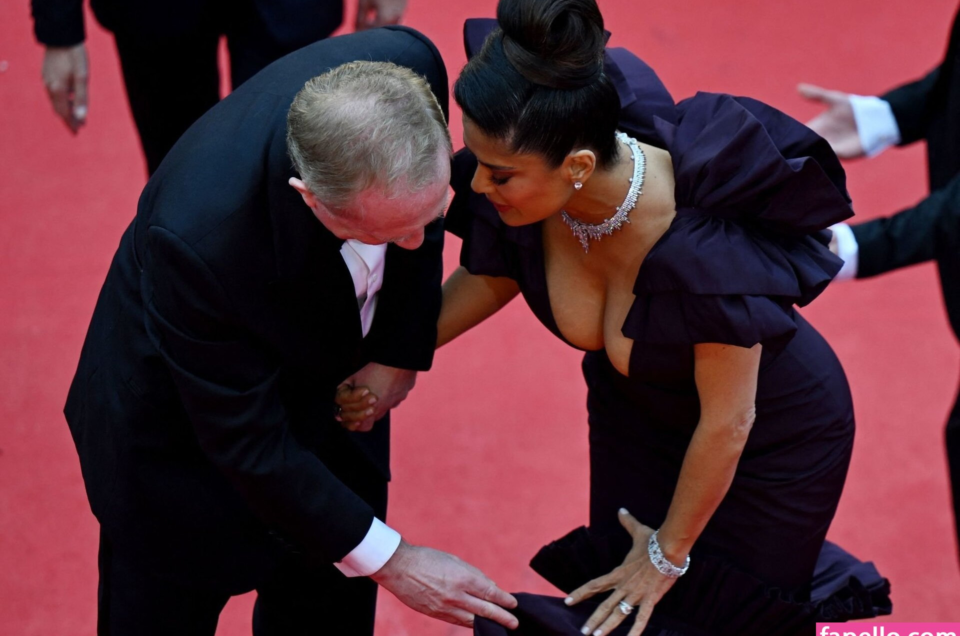 salma-hayek gallery photo #2196