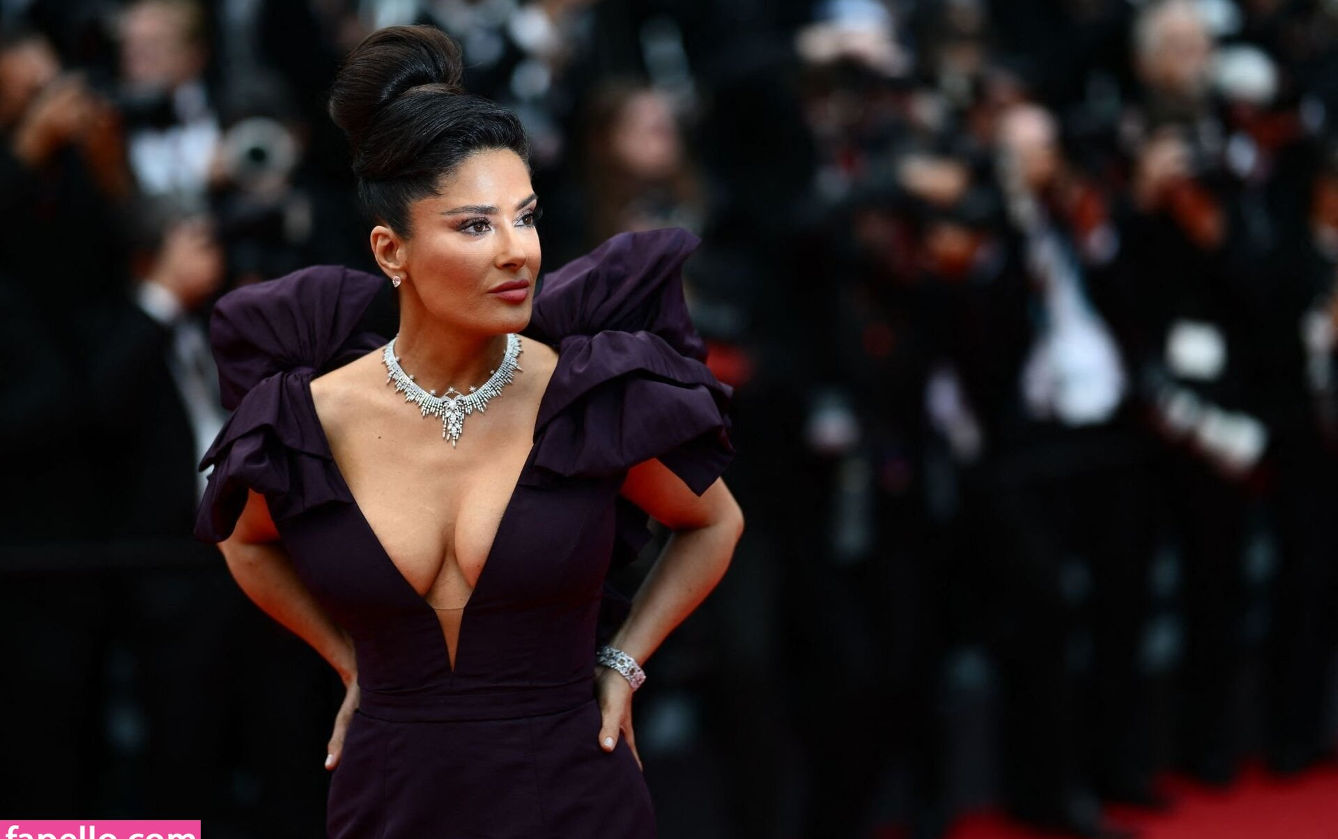 salma-hayek gallery photo #2210