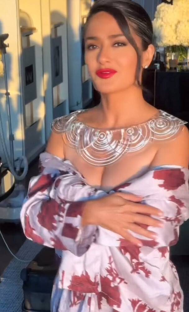 salma-hayek gallery photo #942