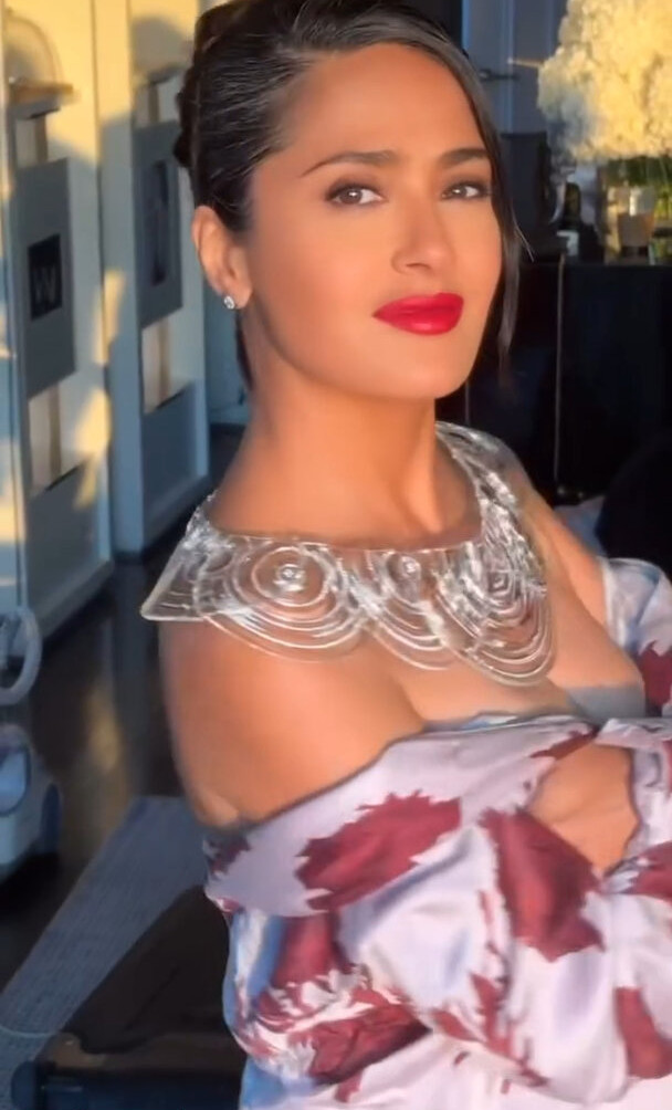 salma-hayek gallery photo #944