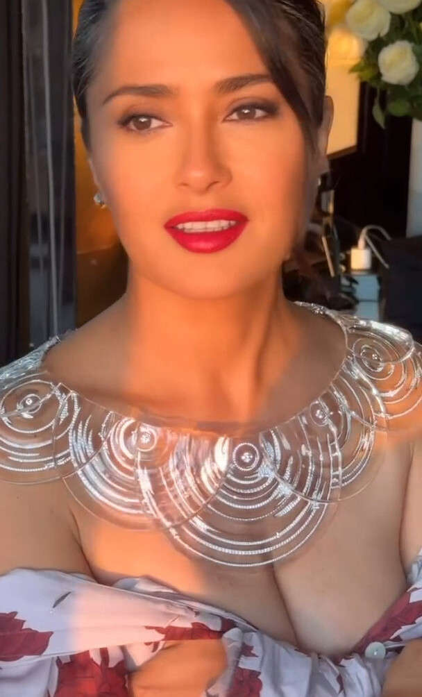 salma-hayek gallery photo #945