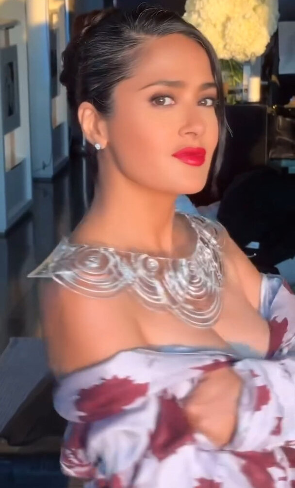 salma-hayek gallery photo #950