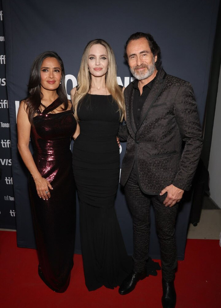 salma-hayek gallery photo #954