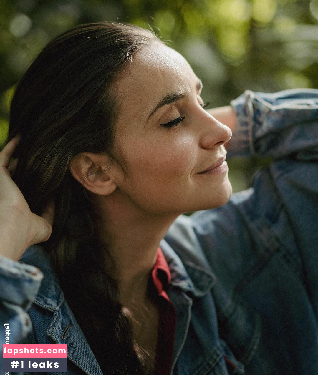 Salomé Saqué gallery photo #3