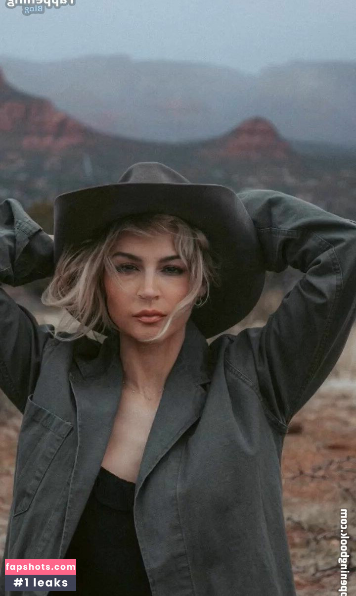 Samaire Armstrong gallery photo #7