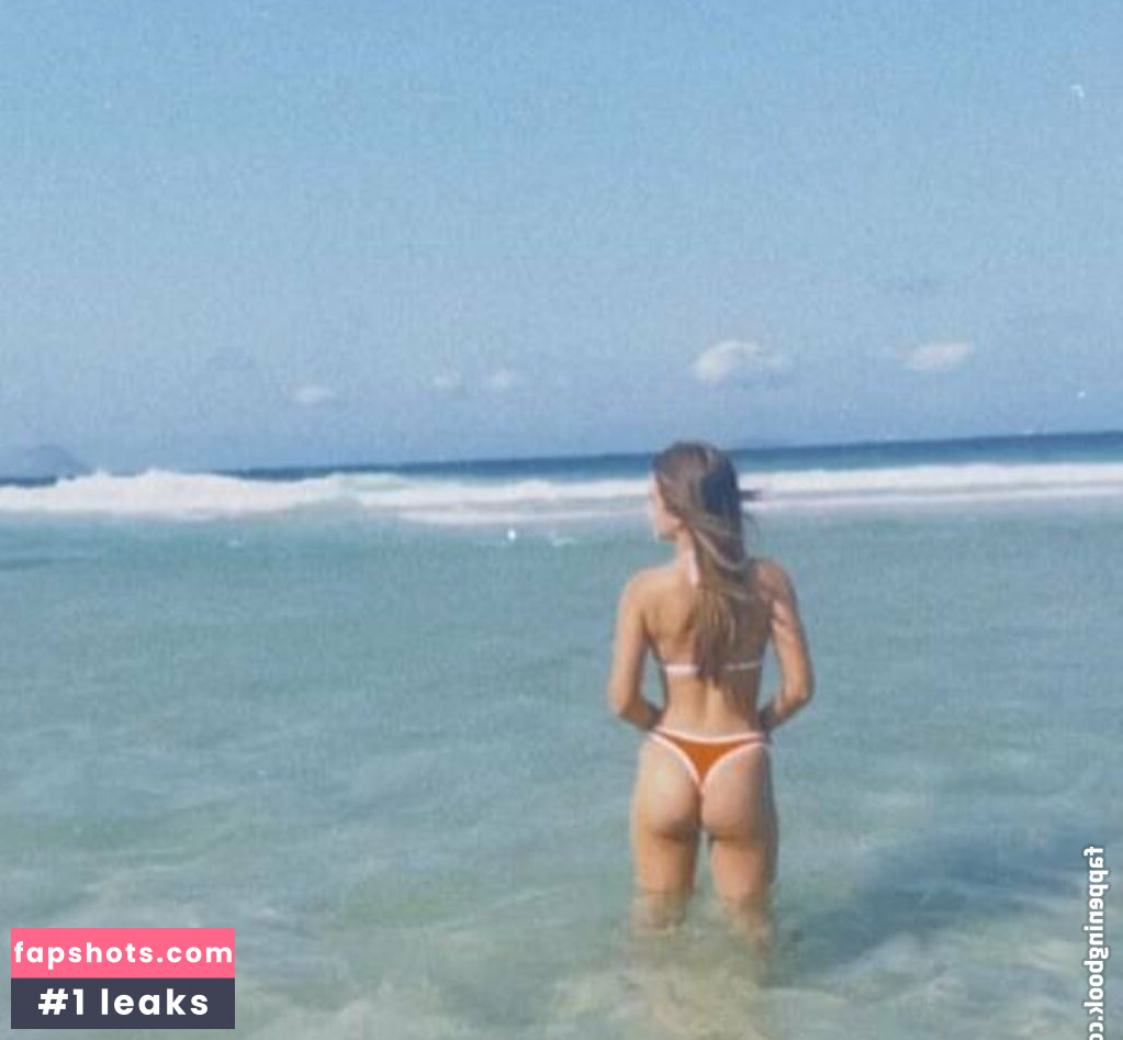 Samanta Alves gallery photo #18