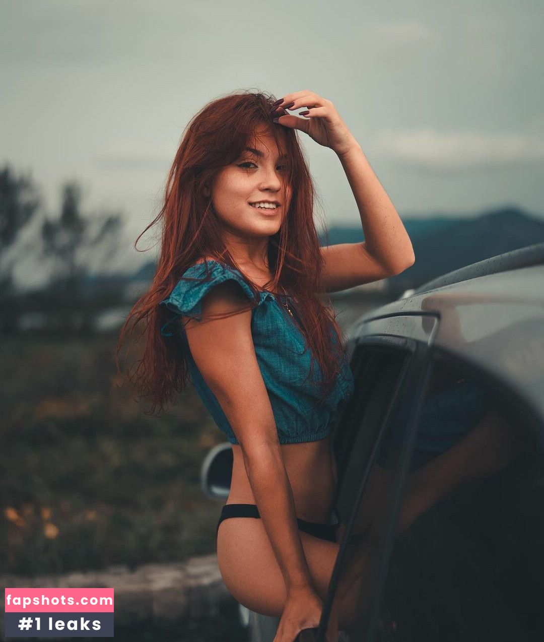 Samanta Alves gallery photo #5