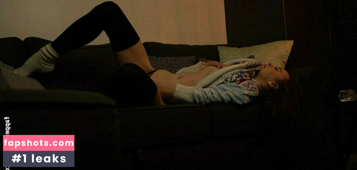 SamantaJWS gallery photo #3