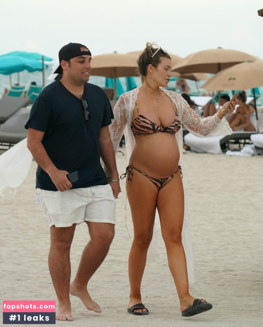 Samantha Hoopes gallery photo #117