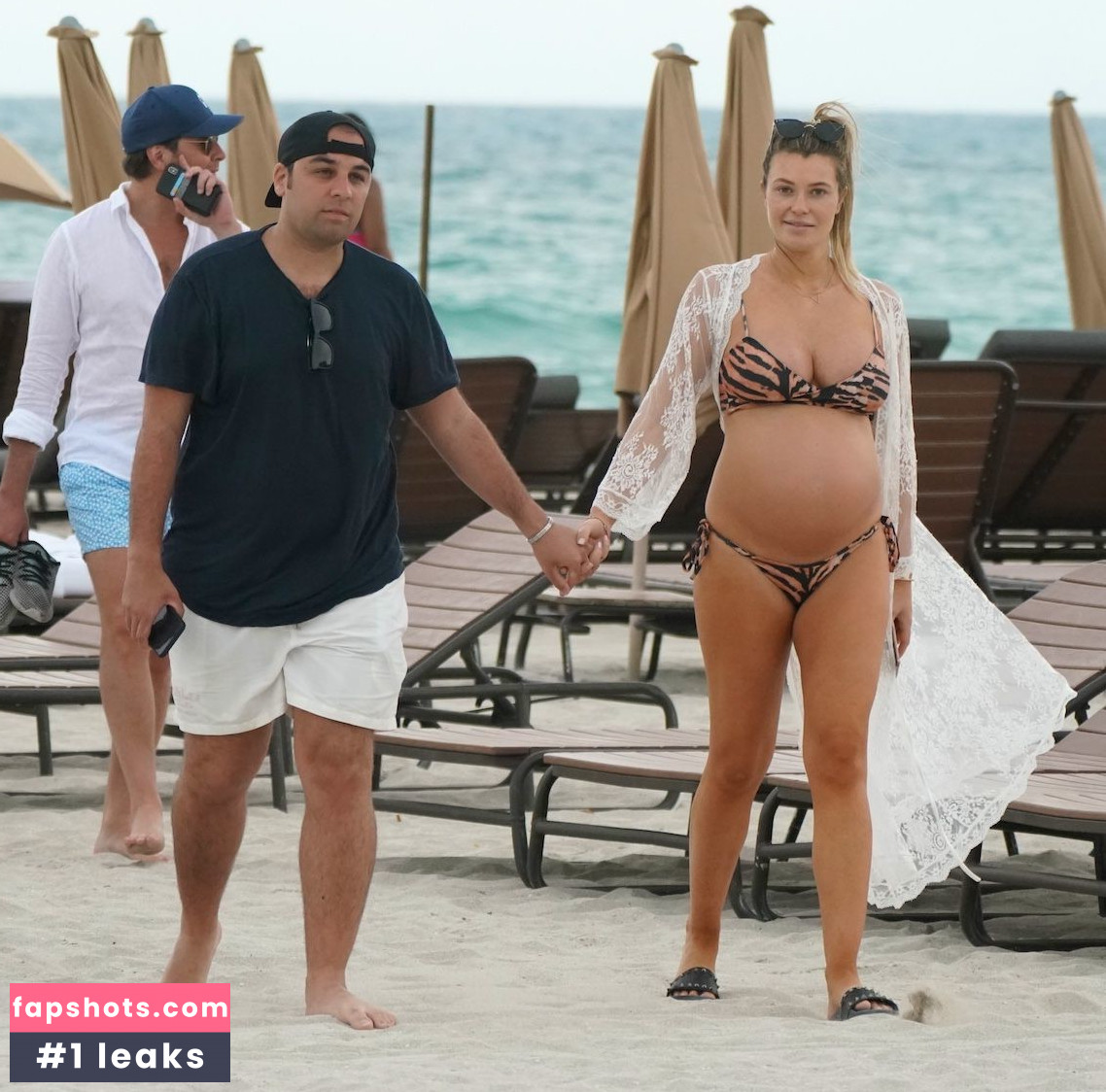 Samantha Hoopes gallery photo #118