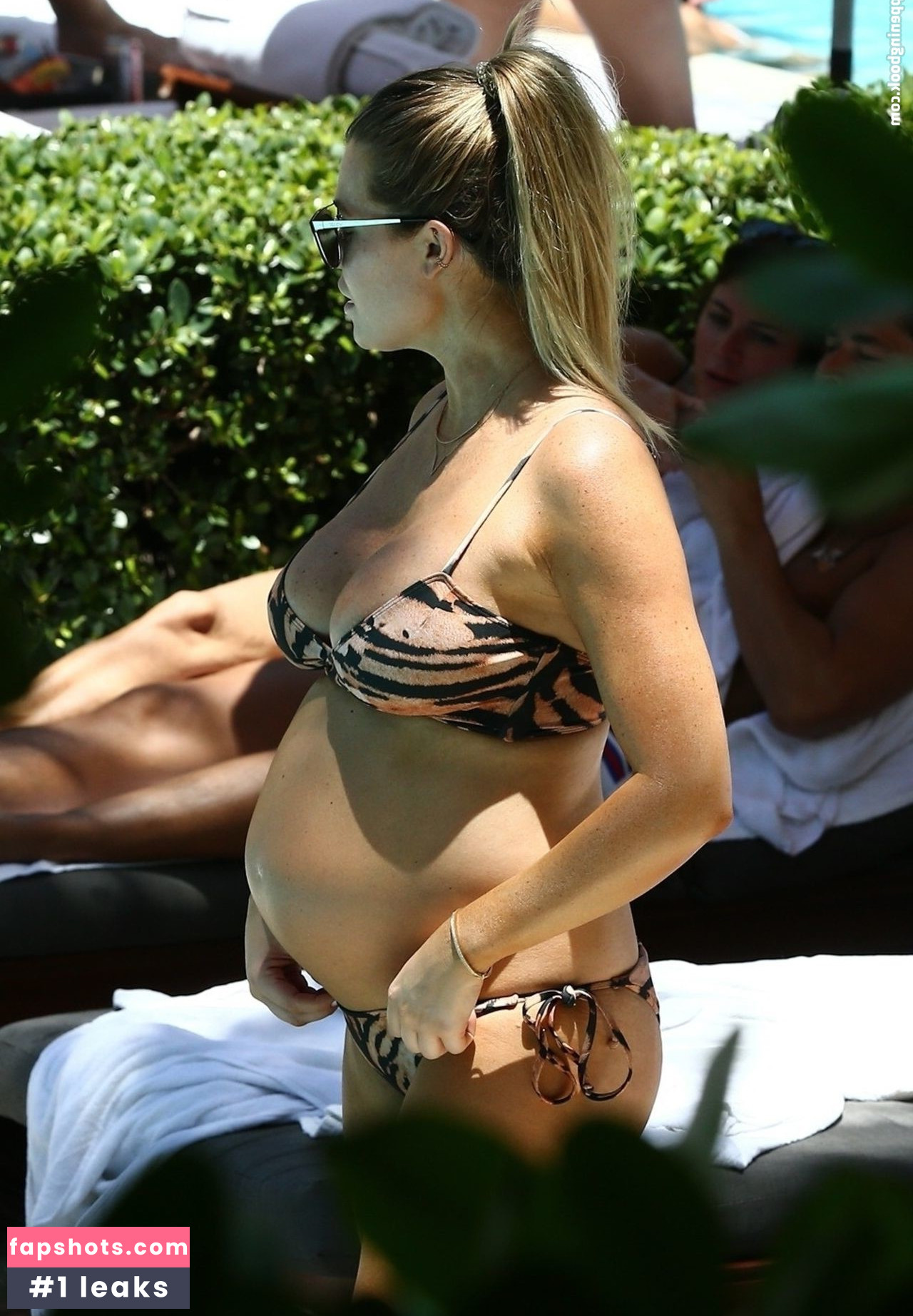 Samantha Hoopes gallery photo #137