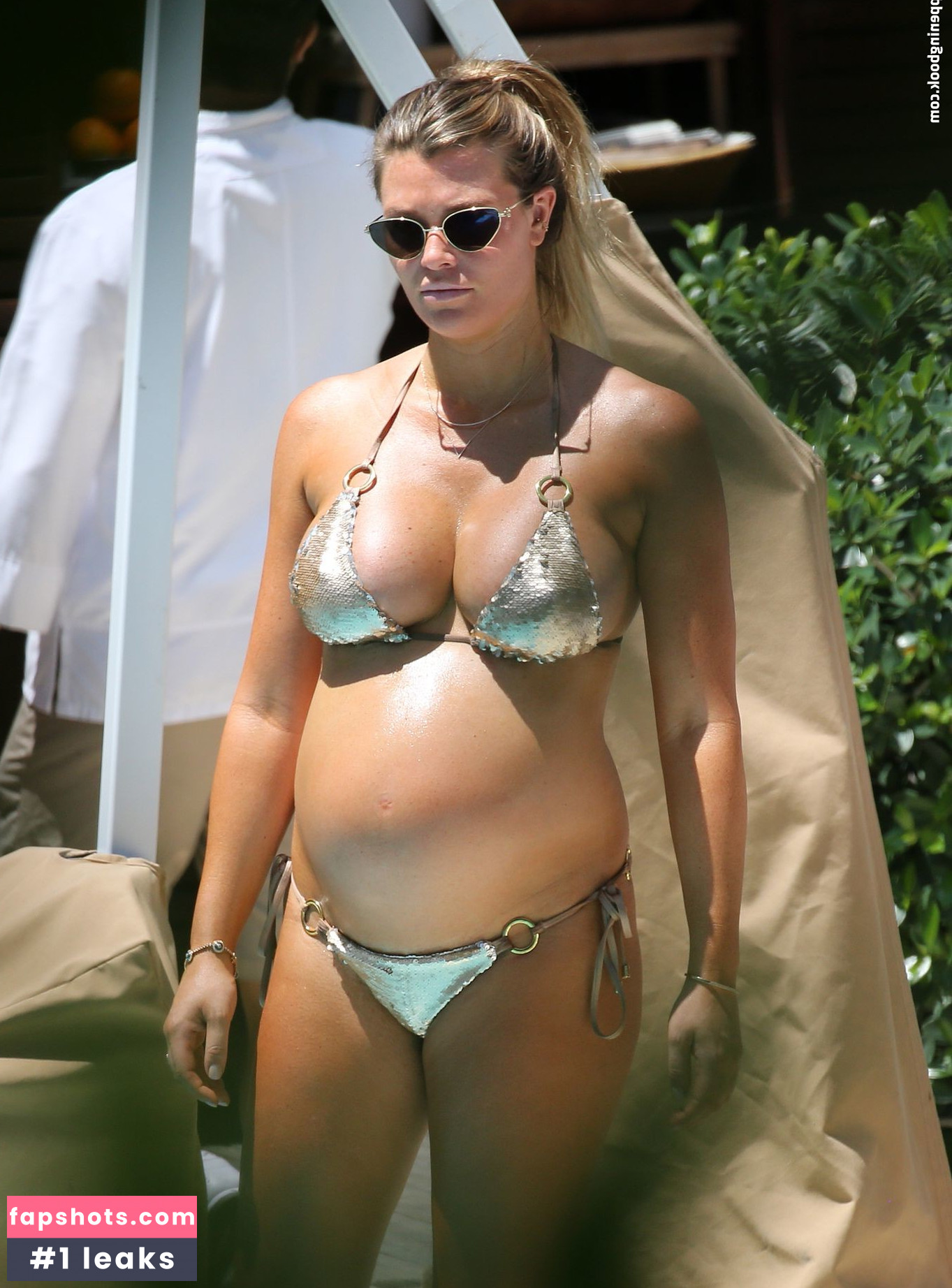 Samantha Hoopes gallery photo #181