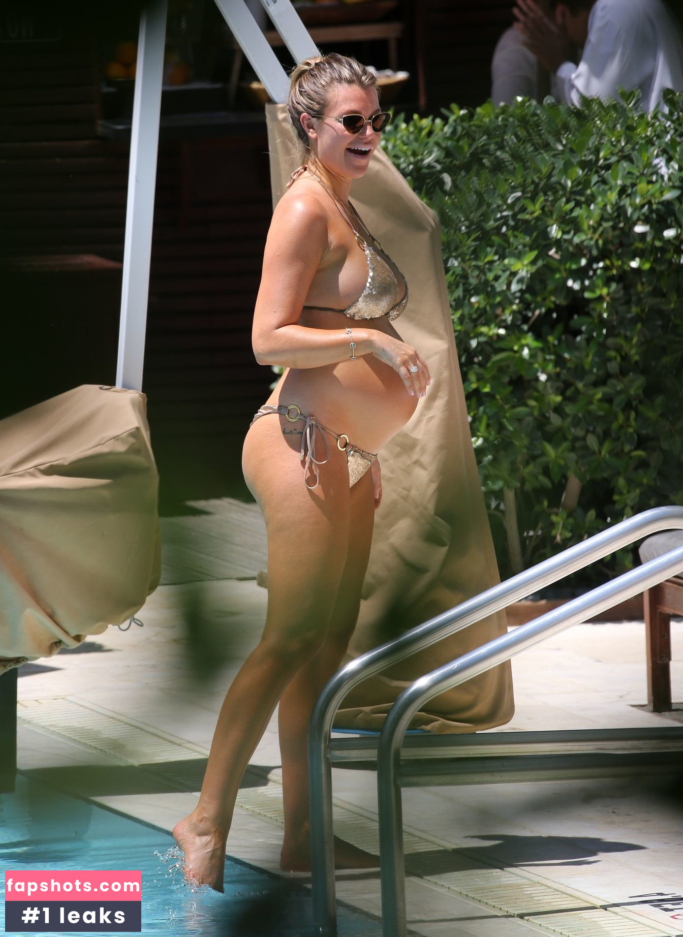 Samantha Hoopes gallery photo #187