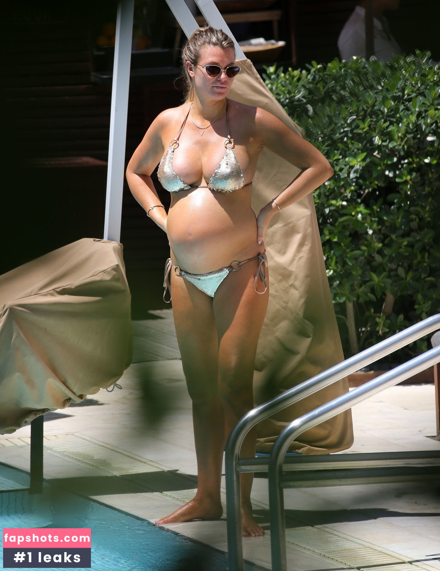 Samantha Hoopes gallery photo #200