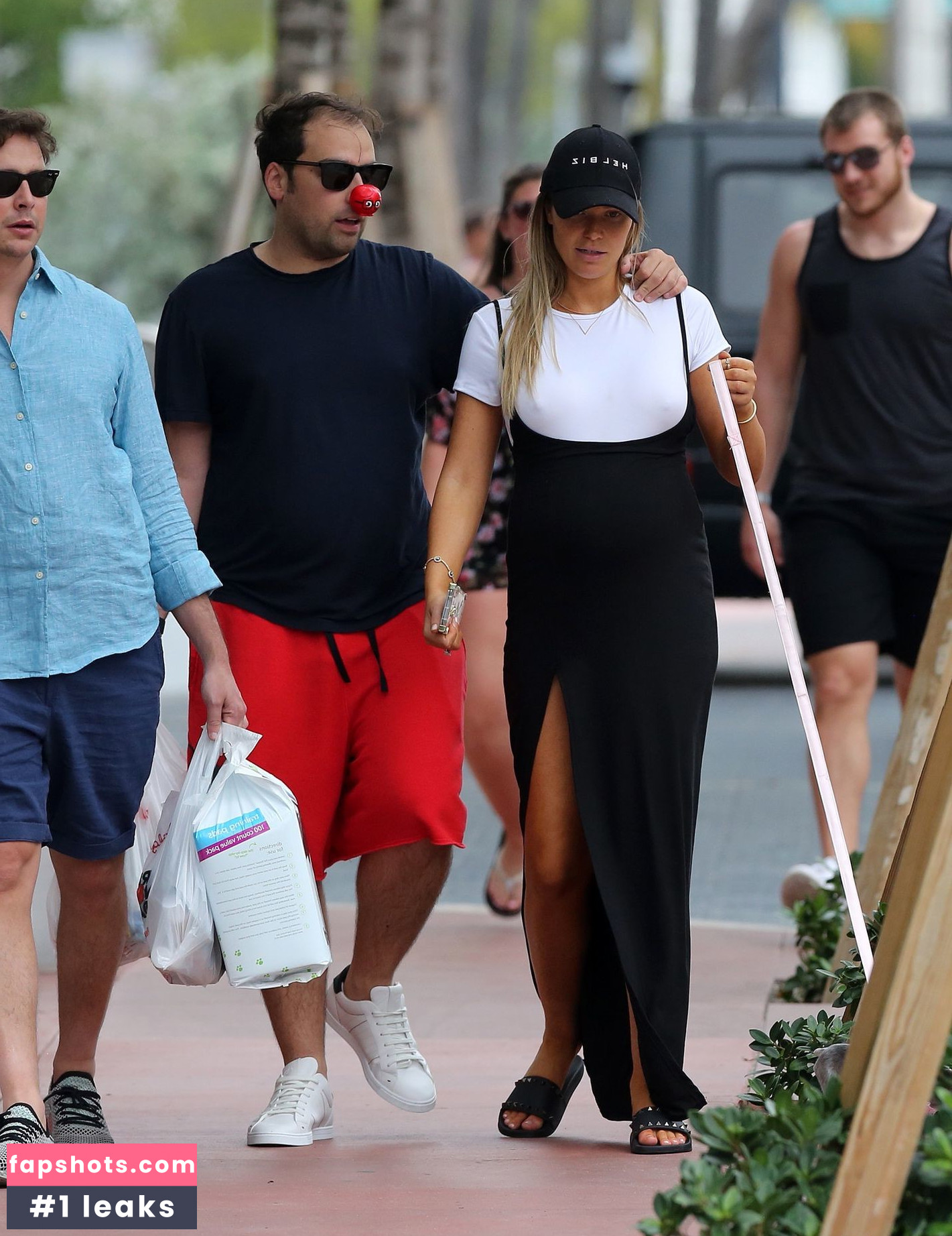 Samantha Hoopes gallery photo #259