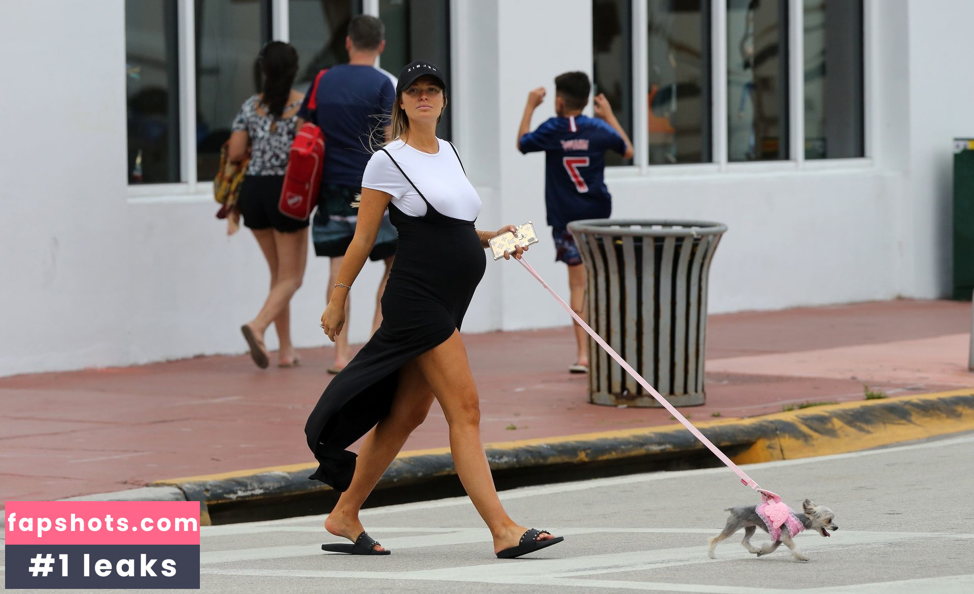 Samantha Hoopes gallery photo #290