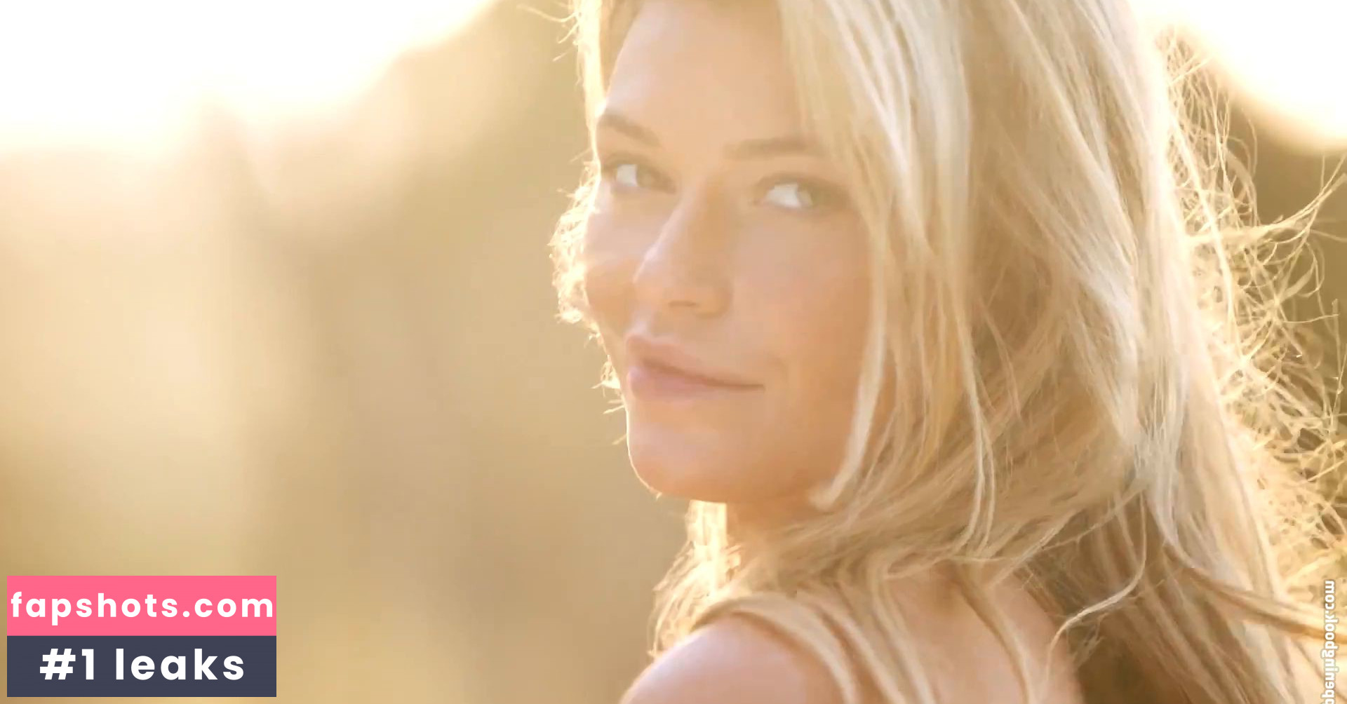 Samantha Hoopes gallery photo #309